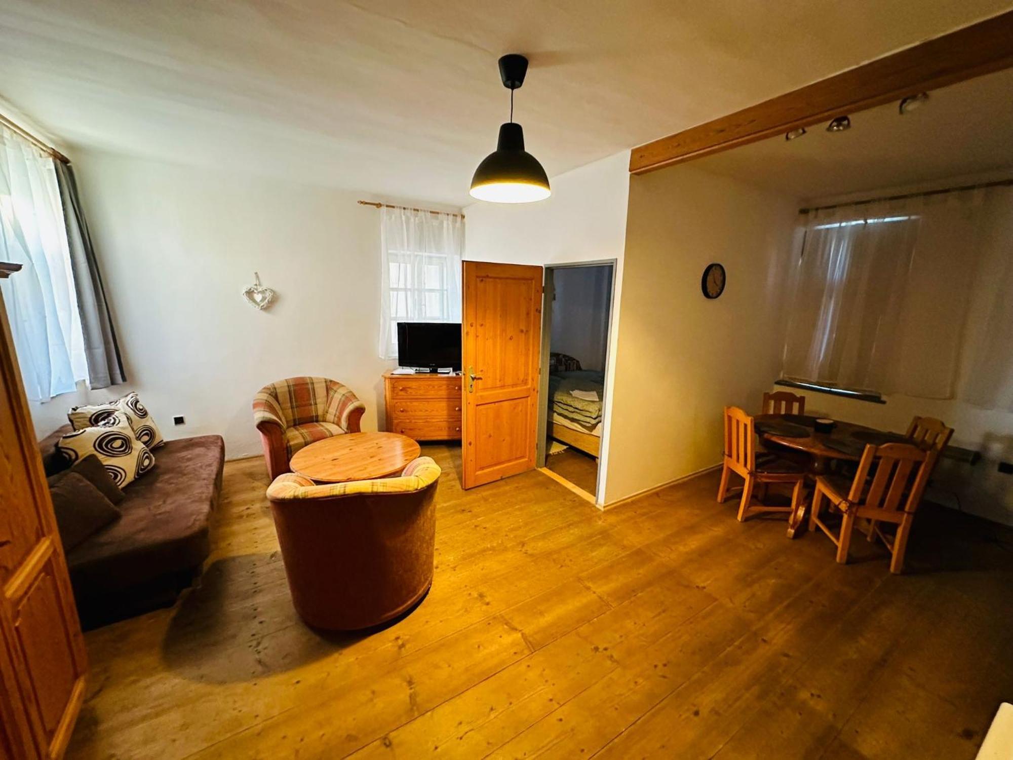 Apartment Dehtare Apartment *